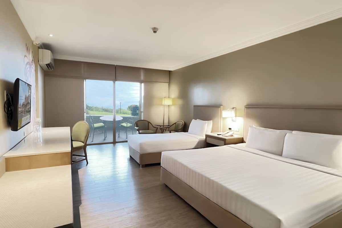 ridge | premium bedding, down duvets, minibar, in-room safe