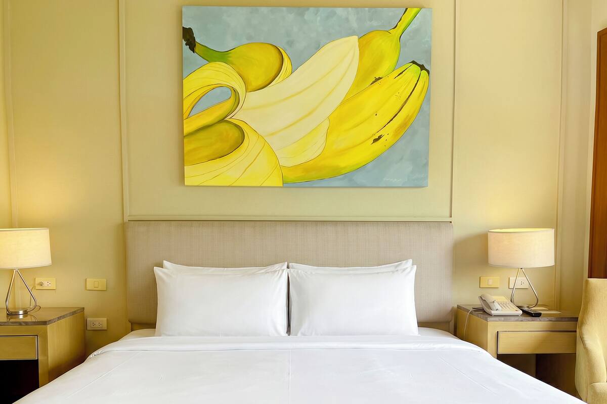 Superior King | Premium bedding, down comforters, minibar, in-room safe