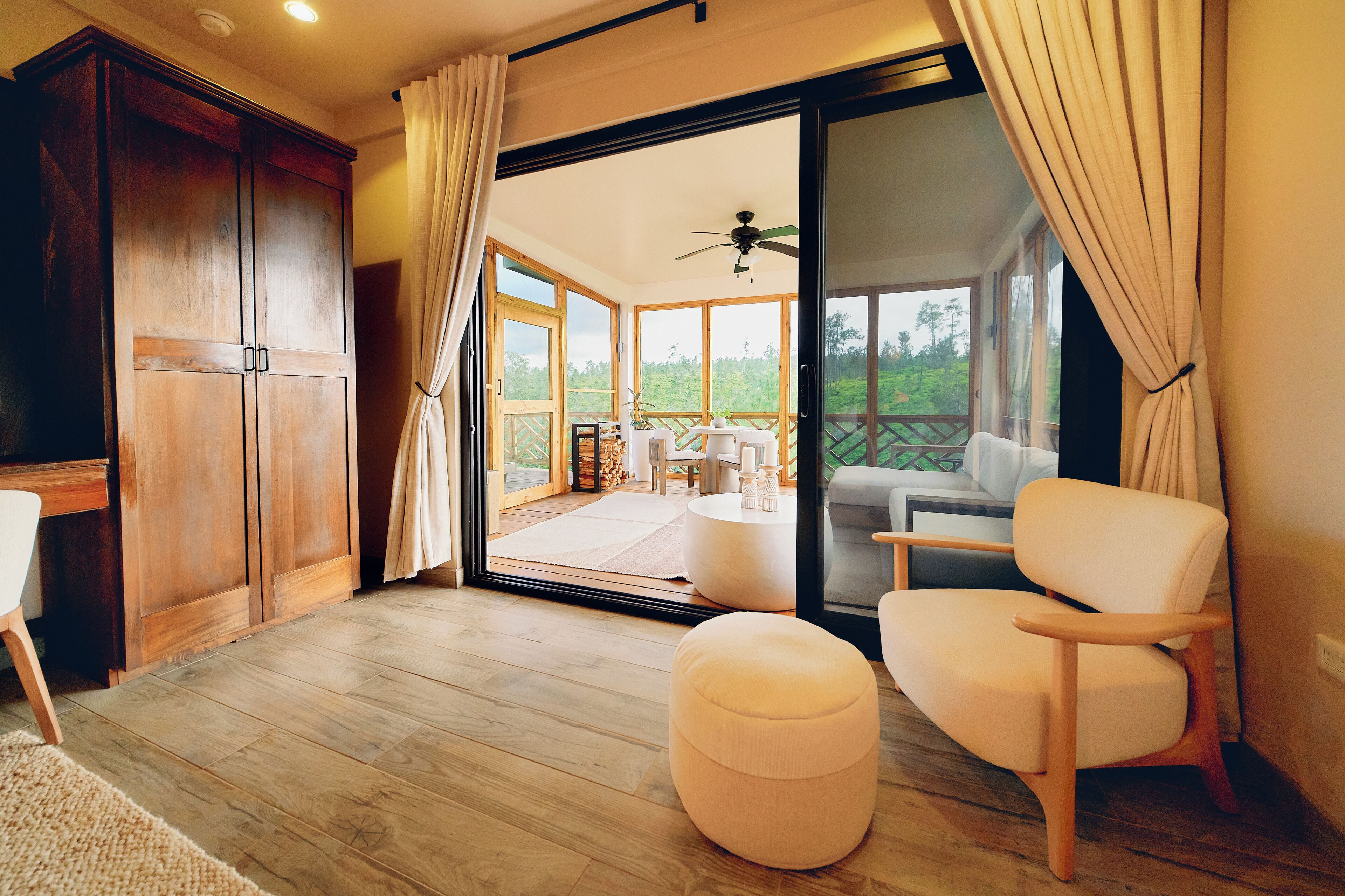 Wilderness Cascade | Hypo-allergenic bedding, in-room safe, individually decorated