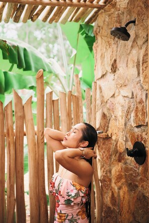 Bathroom shower - Hidden Valley Wilderness Lodge (Mountain Pine Ridge)
