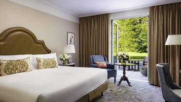 Egyptian cotton sheets, premium bedding, in-room safe