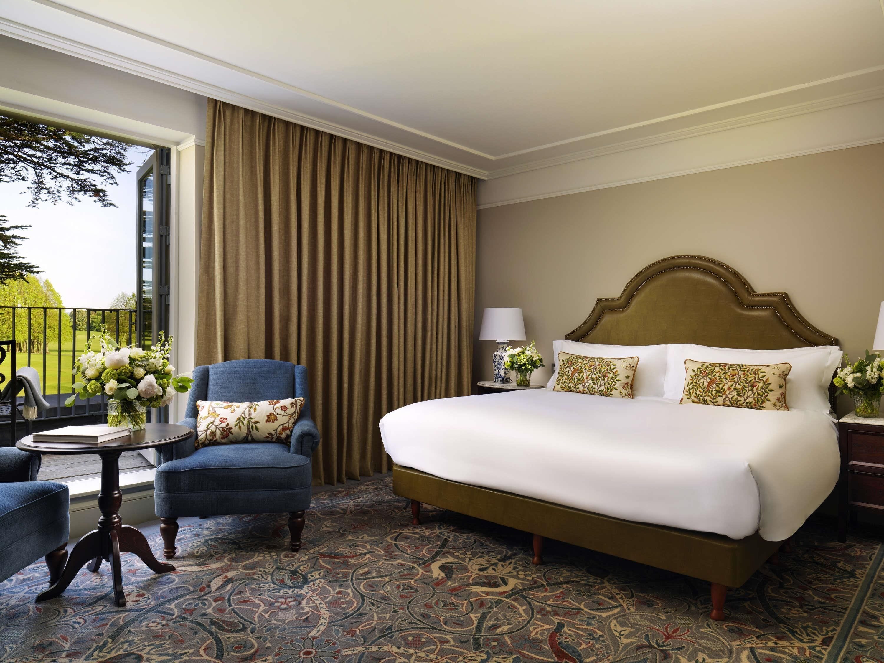 Fairmont Garden Terrace King | Egyptian cotton sheets, premium bedding, in-room safe, desk