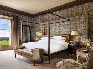 Fairmont Presidential Suite | Egyptian cotton sheets, premium bedding, in-room safe, desk