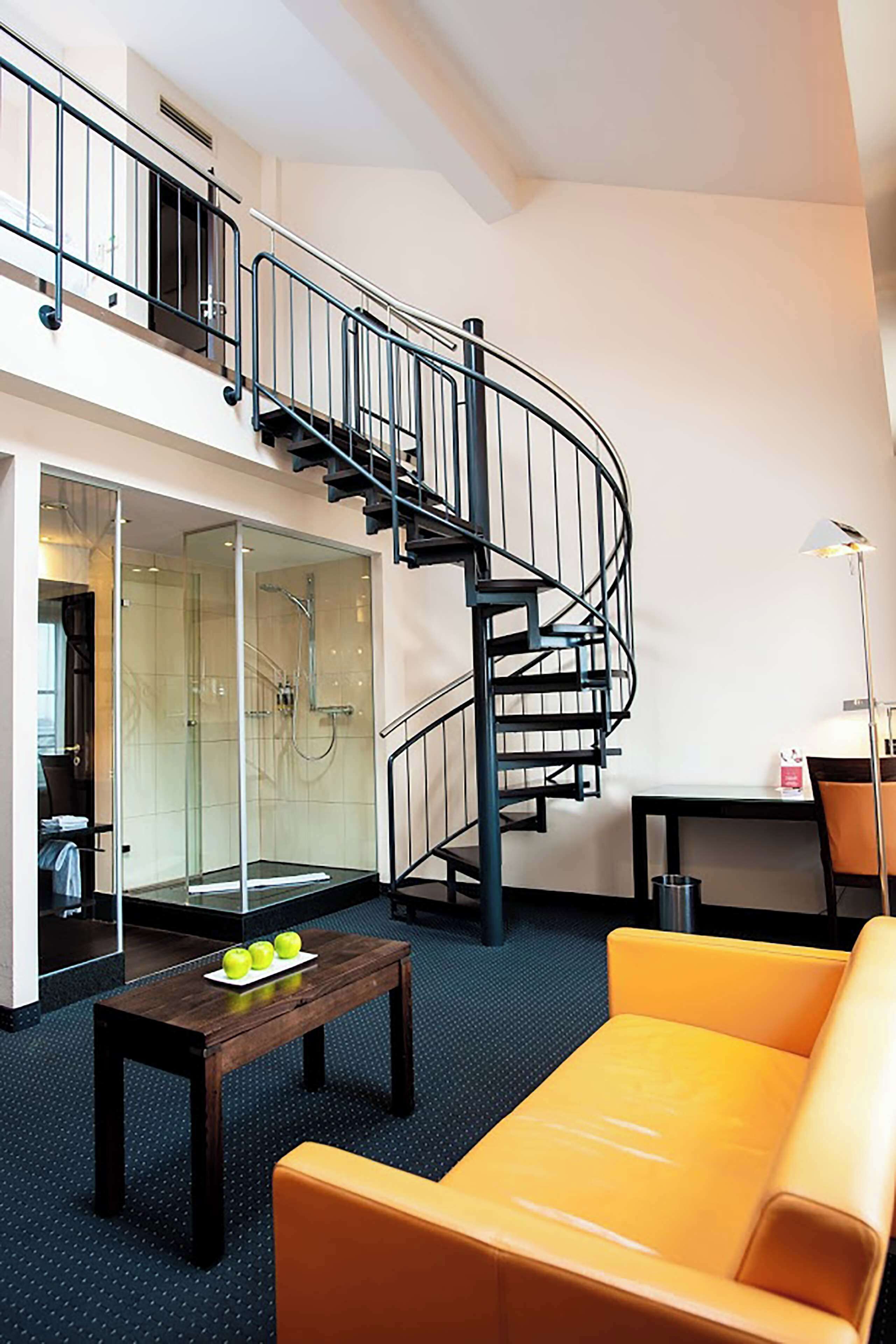 signature family maisonette studio | hypo-allergenic bedding, in-room safe, desk, blackout curtains