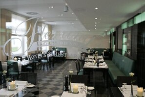 Restaurant - Fleming's Conference Hotel Frankfurt (Frankfurt)