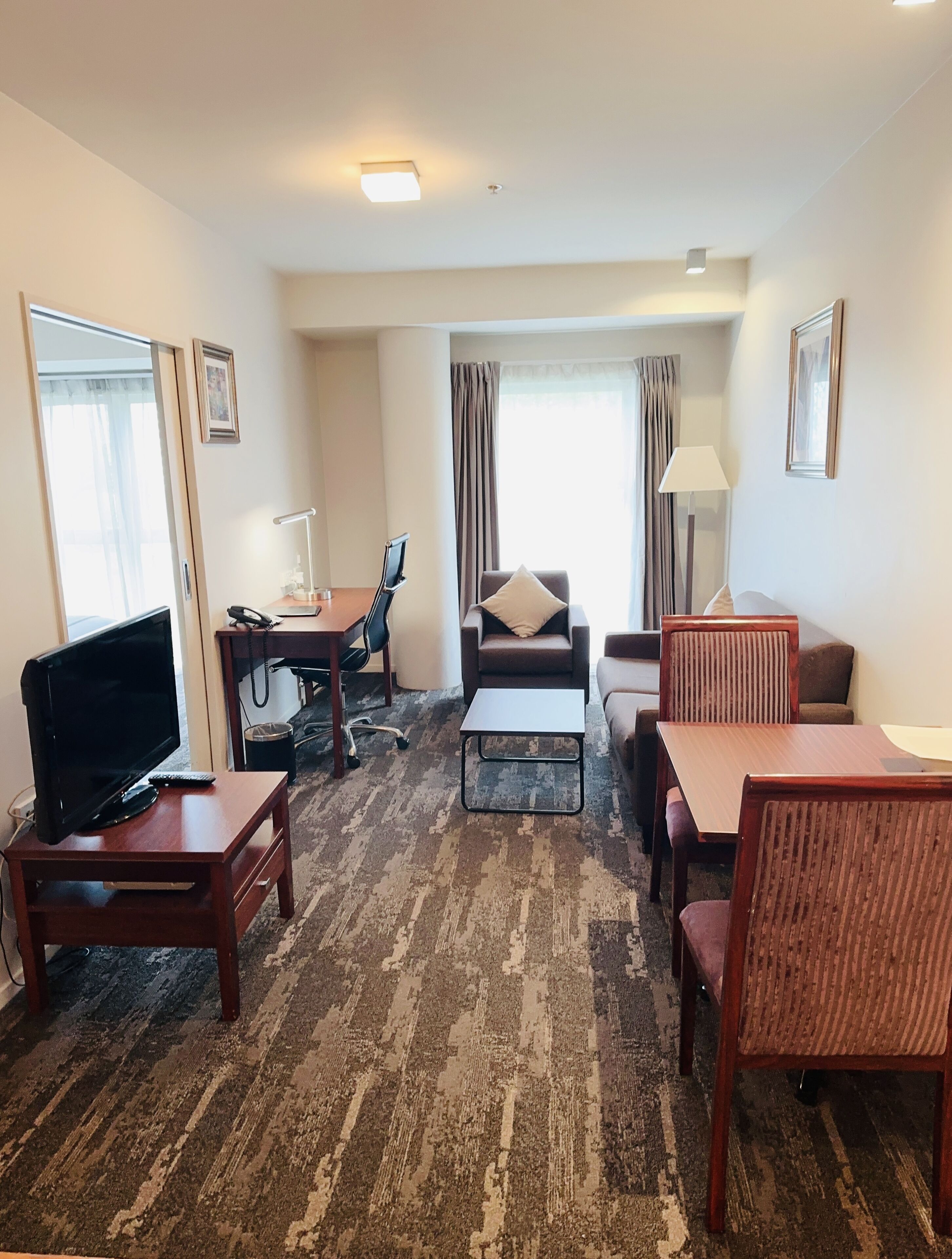 One-Bedroom Apartment