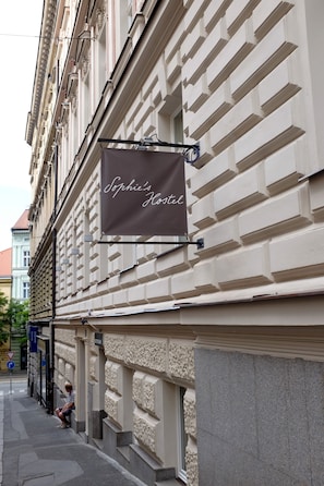 Exterior - Sophie's Hostel (Prague)