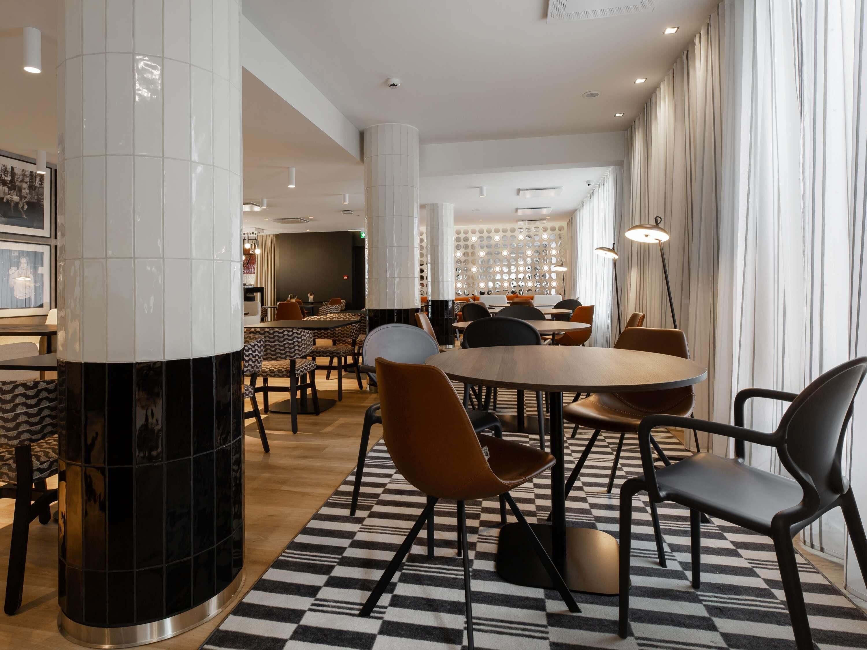 Daily buffet breakfast (EUR 10 per person)