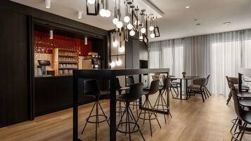 Frokostbuffé hver dag (EUR 10 per person)