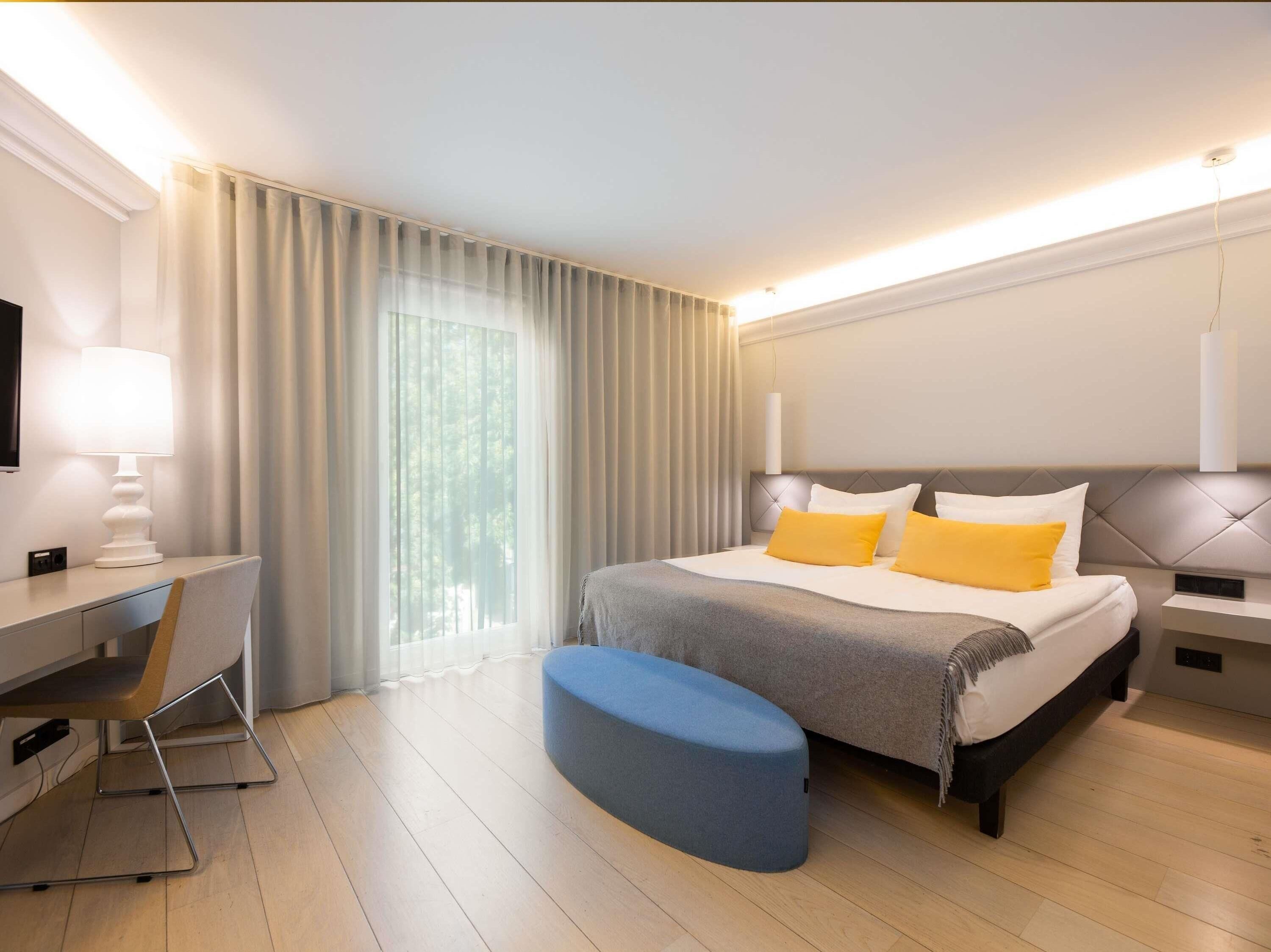 Allergikerbettwaren, Zimmersafe, Schreibtisch, schallisolierte Zimmer