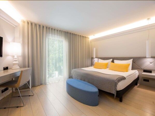 Allergitestet sengetøy, safe på rommet, skrivebord og lydisolert