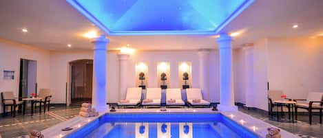 Tina de hidromasaje interior