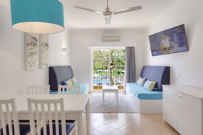 1 chambre, coffre-fort, rideaux d’obscurcissement, lit de bébé (gratuit)