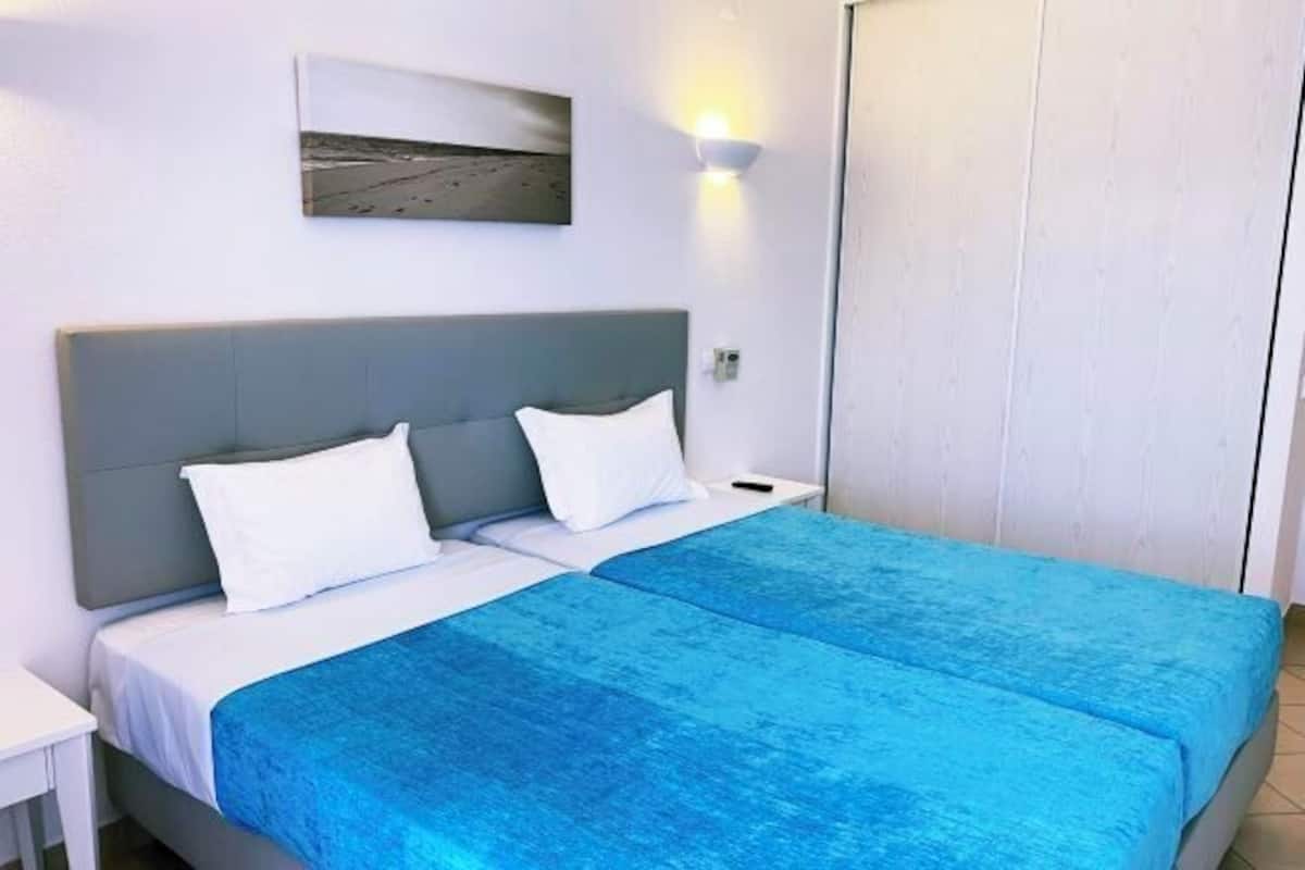 1 bedroom, in-room safe, blackout curtains, free cots/infant beds