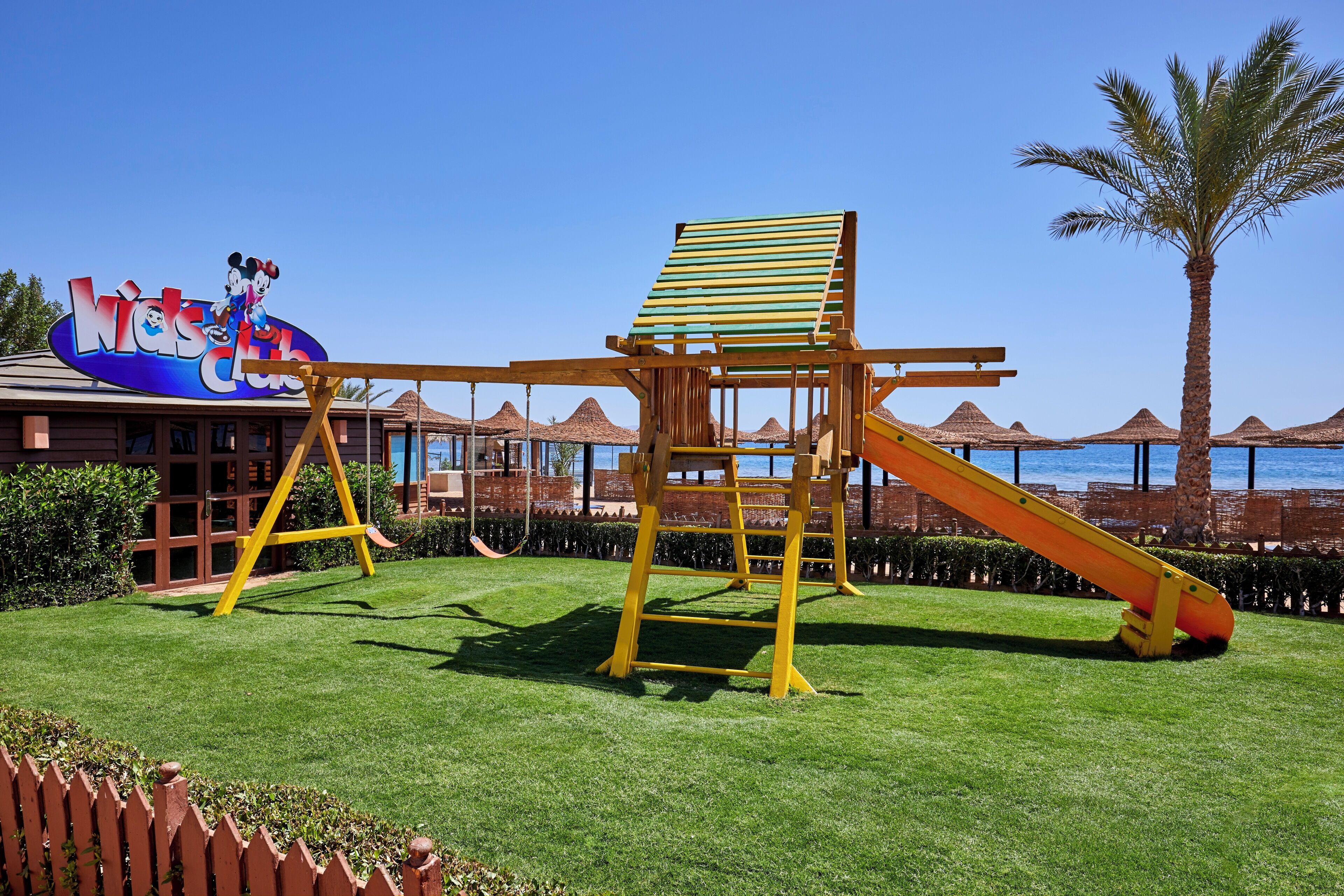 children’s play area – outdoor