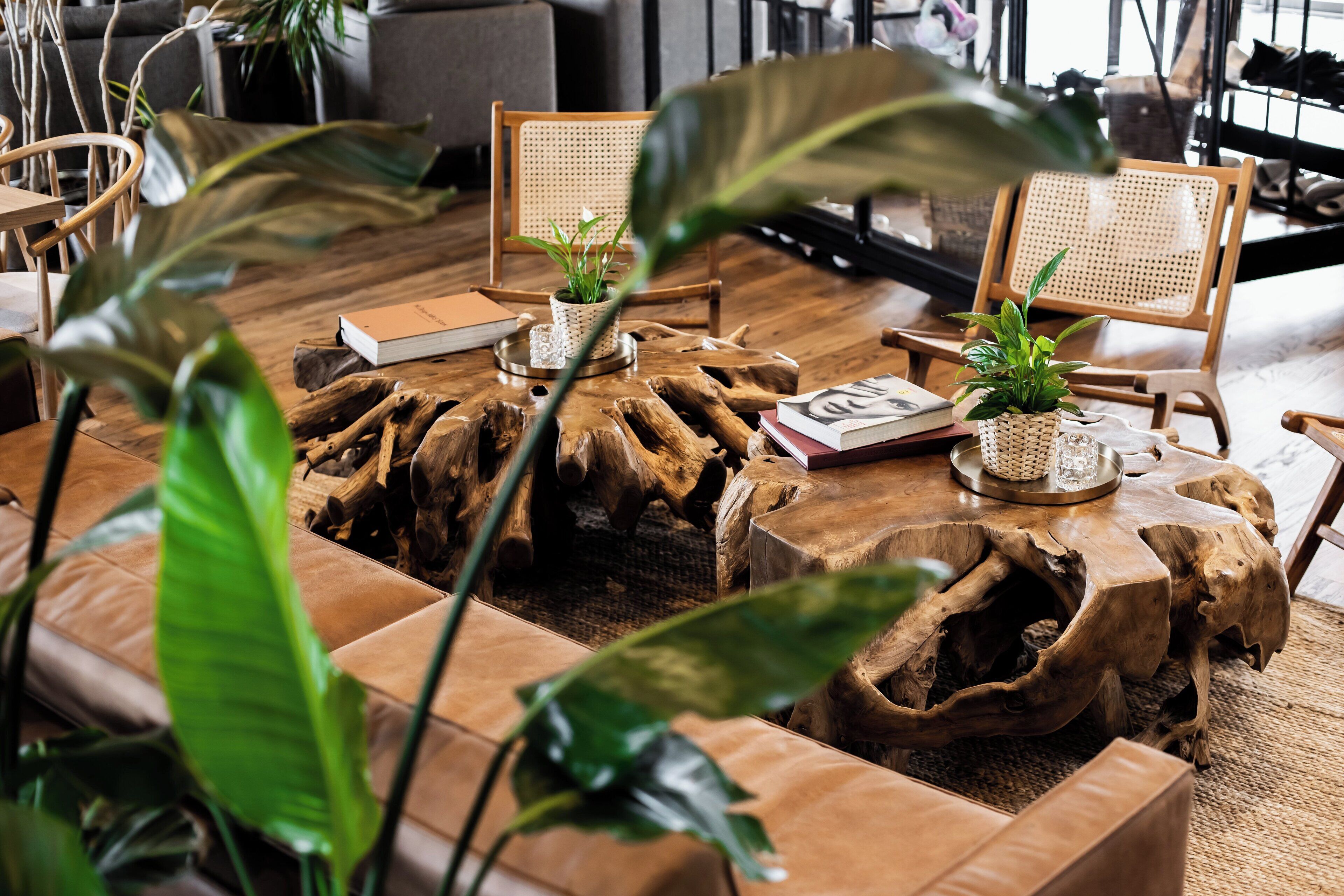 standard double or twin room with hot tub access | interior