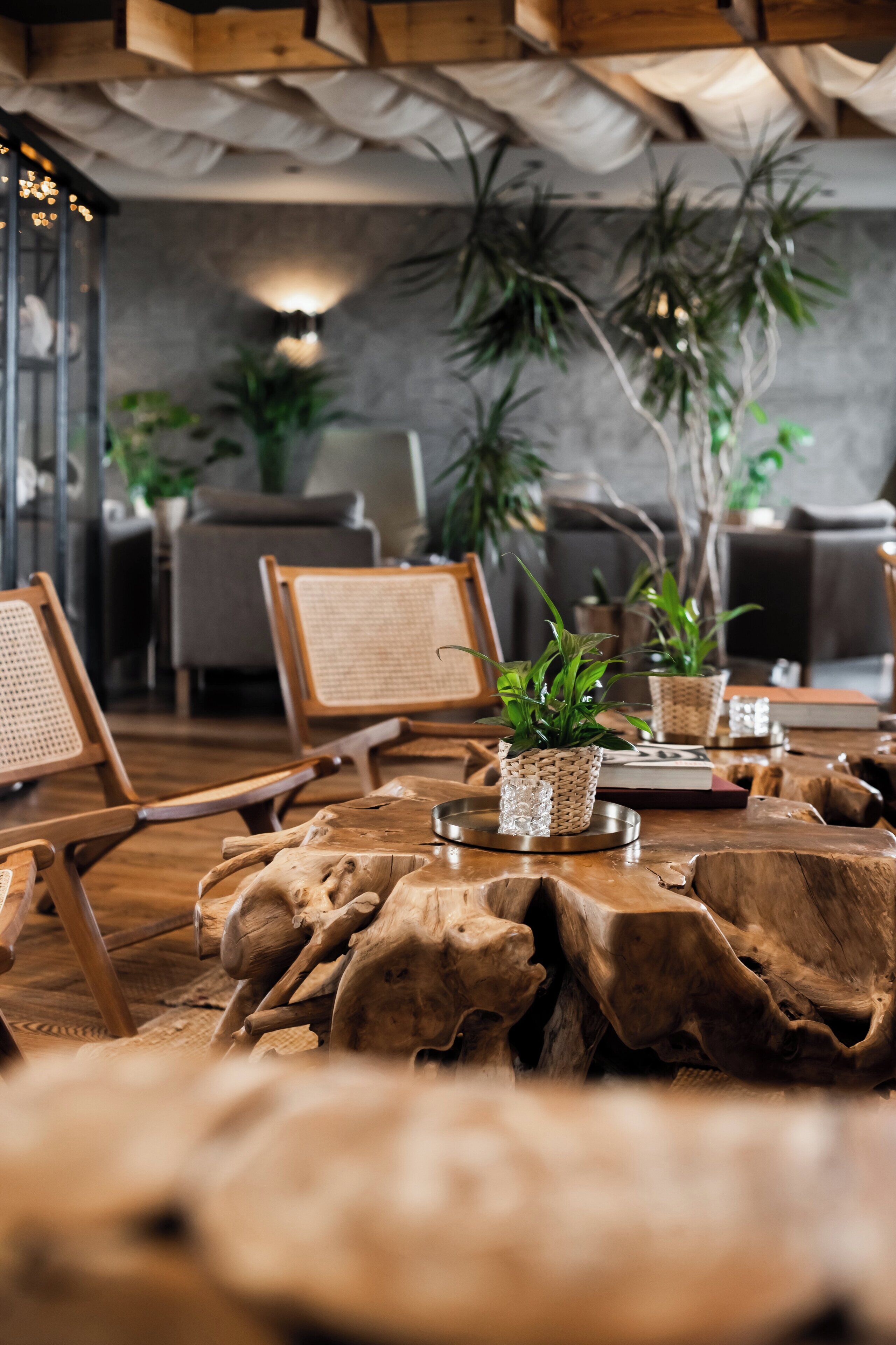 superior double or twin room with hot tub access | lounge