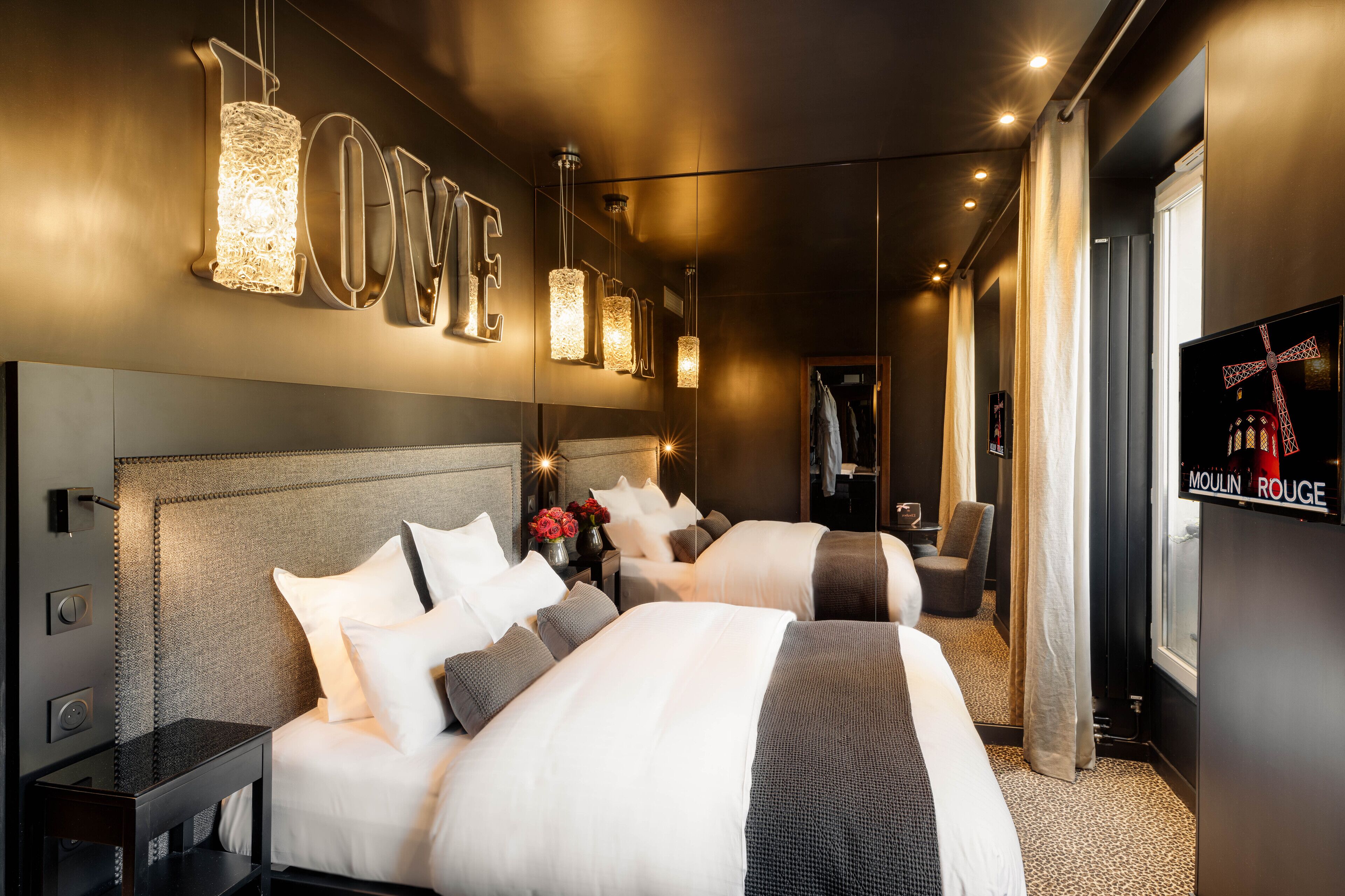 classic double or twin room | premium bedding, down duvets, pillow-top beds, minibar