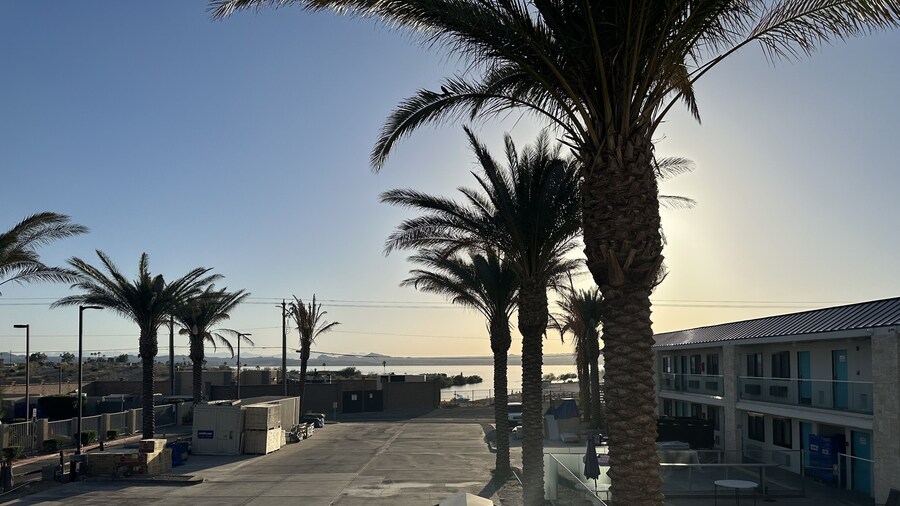 Sway Hotel Lake Havasu