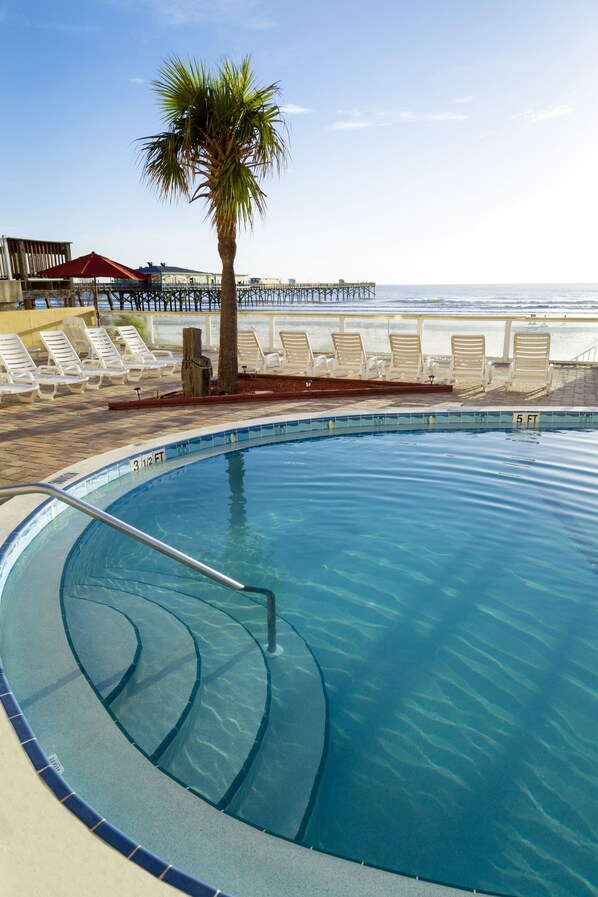 Alberca al aire libre 