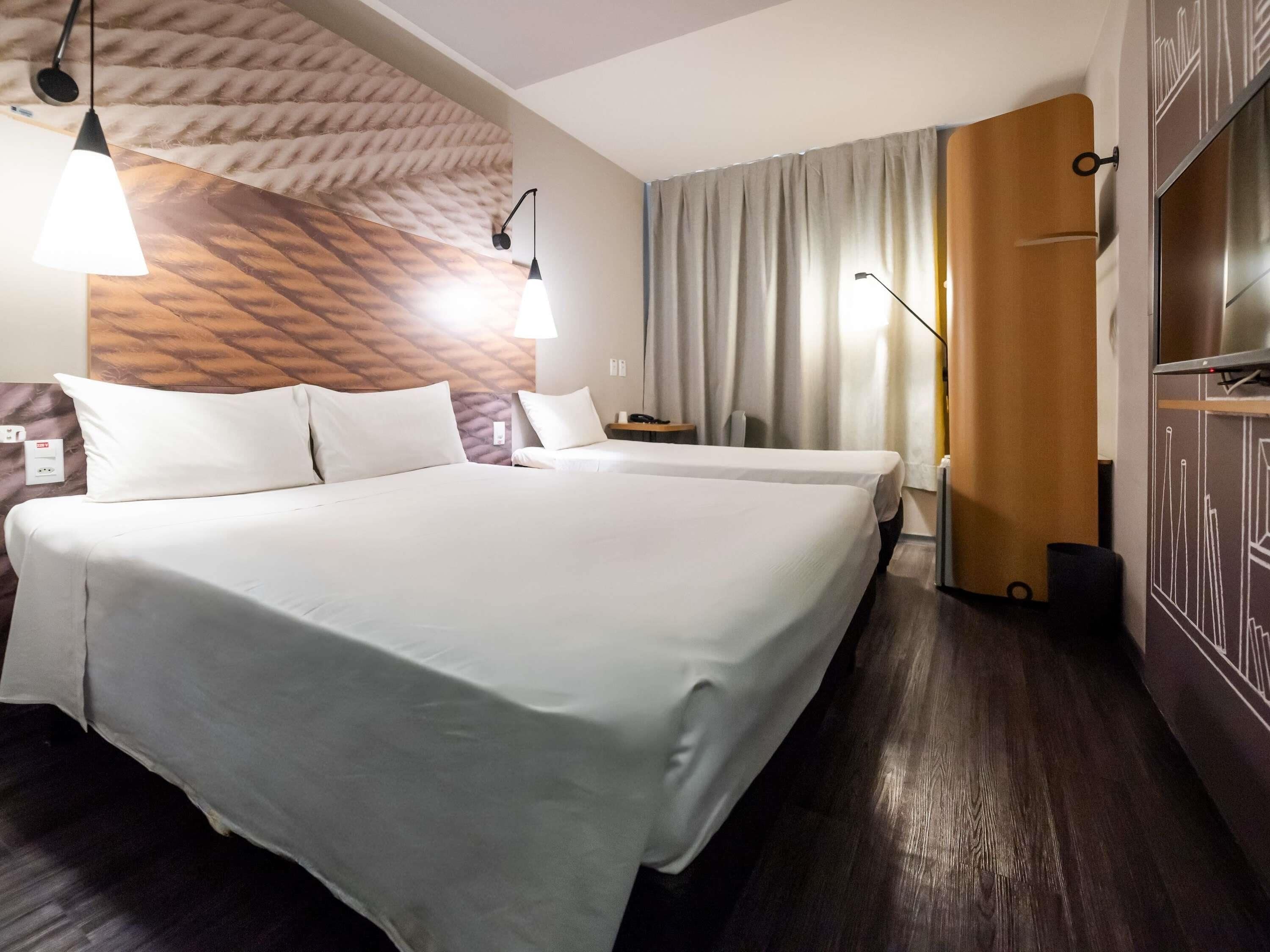 标准房, 多张床 | 迷你吧、办公桌、隔音、免费 WiFi