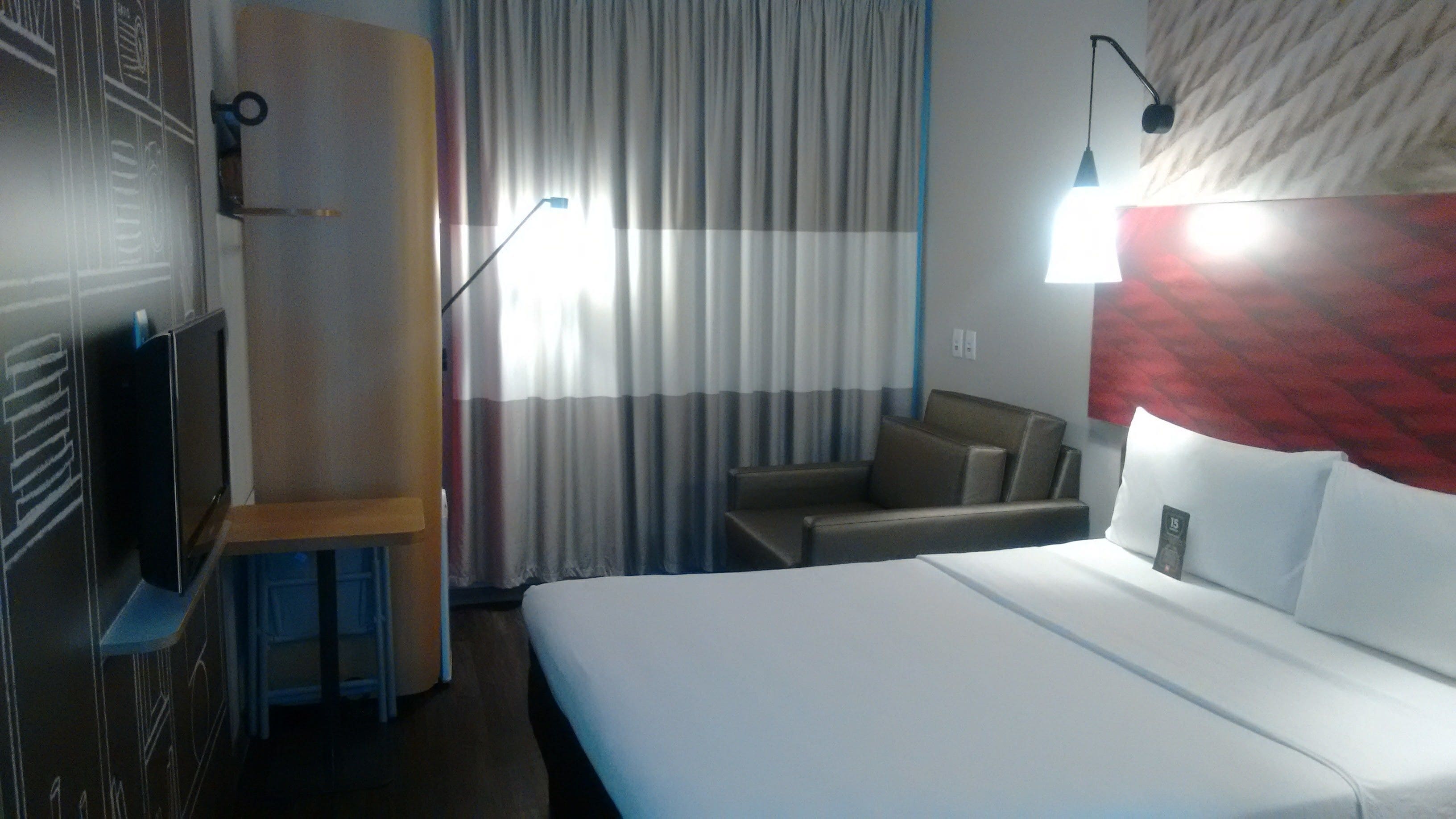 standard room, multiple beds | minibar, desk, soundproofing, free wifi