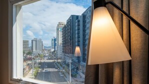 Rom – standard, flere senger | Minibar, skrivebord, lydisolert og wi-fi (inkludert)
