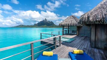 Premium bedding, down duvets, minibar, in-room safe