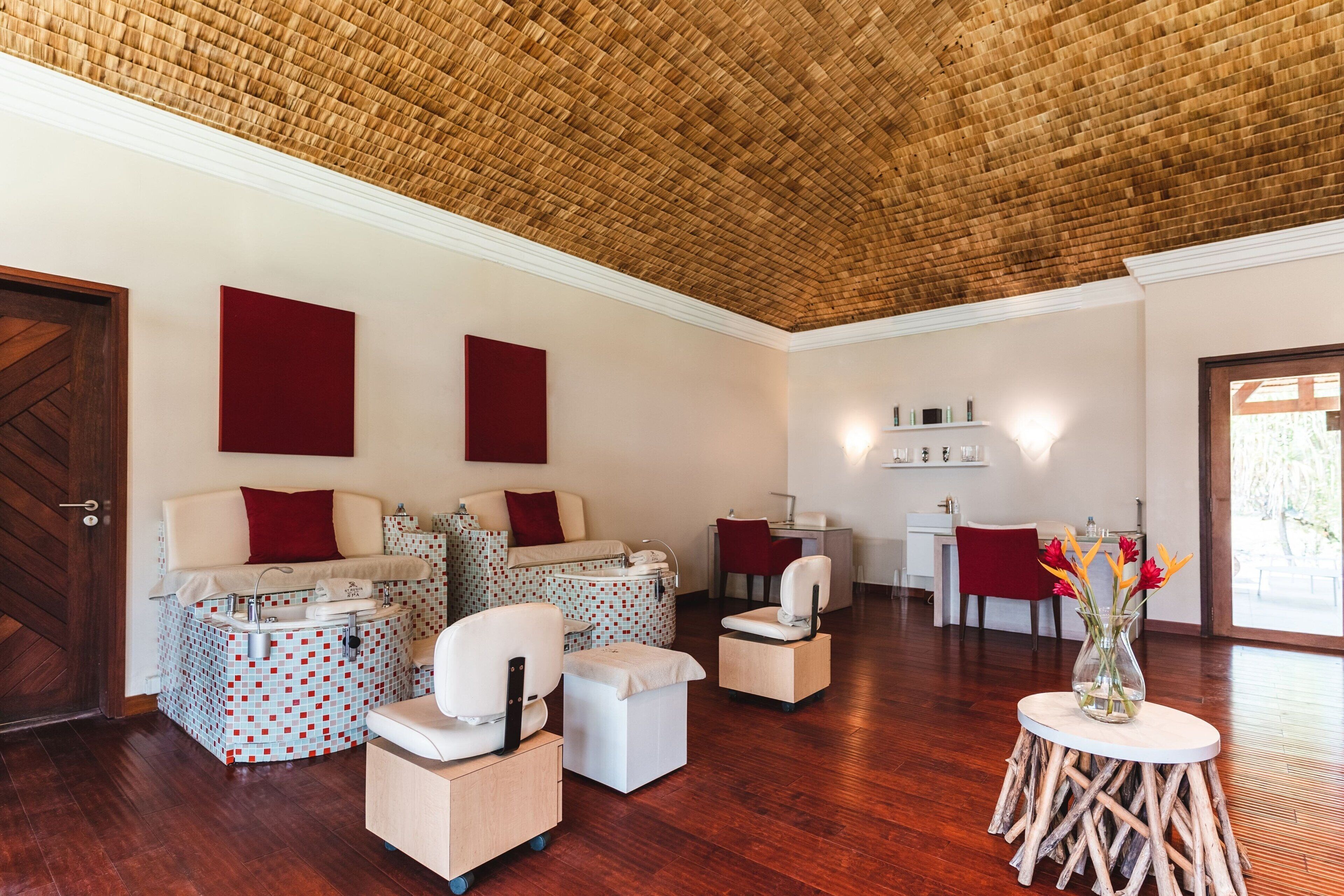 couples treatment room(s), sauna, hot tub, steam room