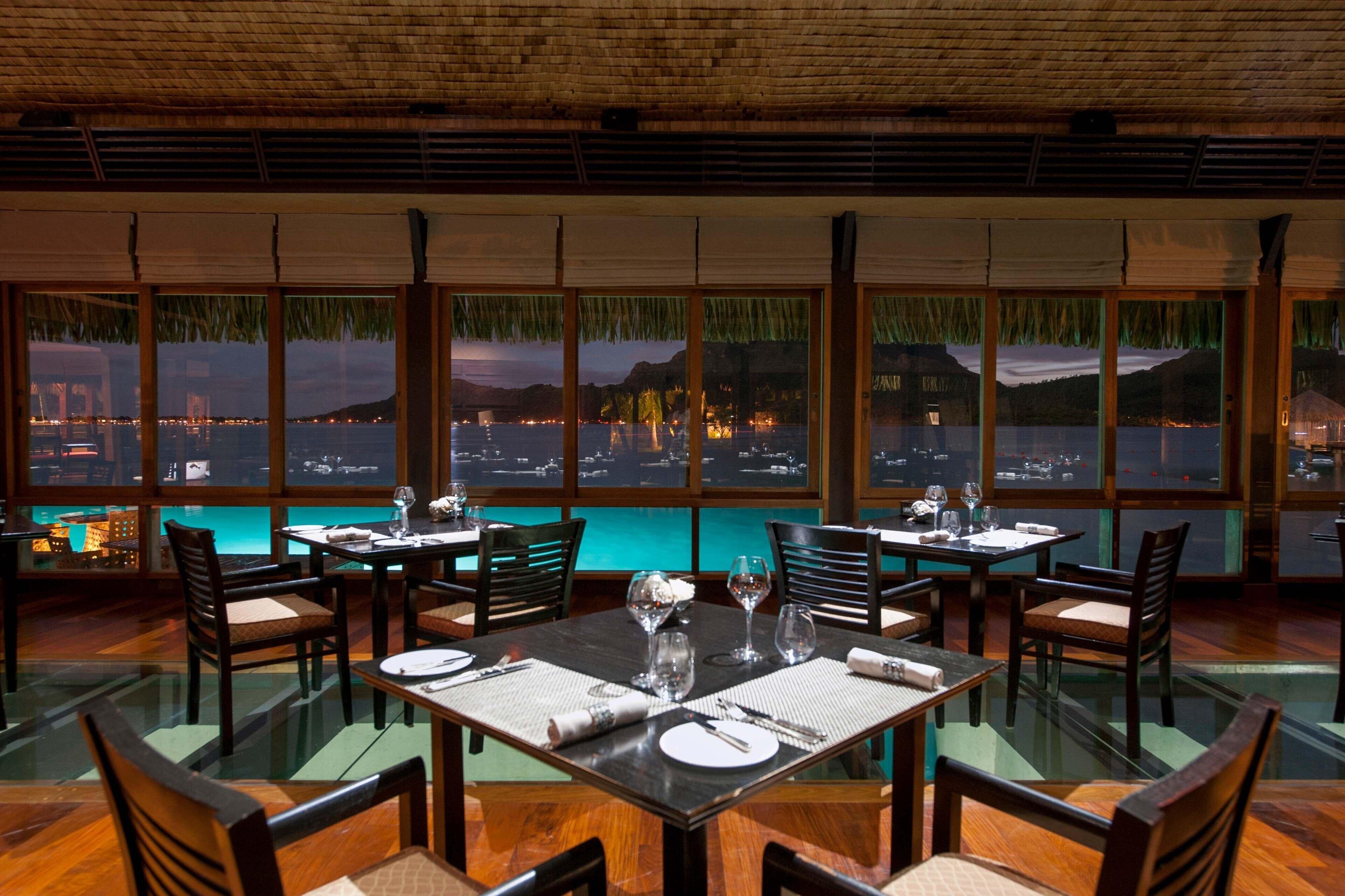 4 restaurants, breakfast, lunch, dinner served; asian cuisine