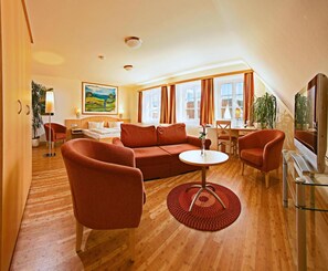 TV - Hotel-Restaurant Gasthof zum Ochsen (Ehingen)