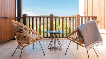 Room - Quadruple + 1 sleeping alcove - Terrace or balcony | Balcony