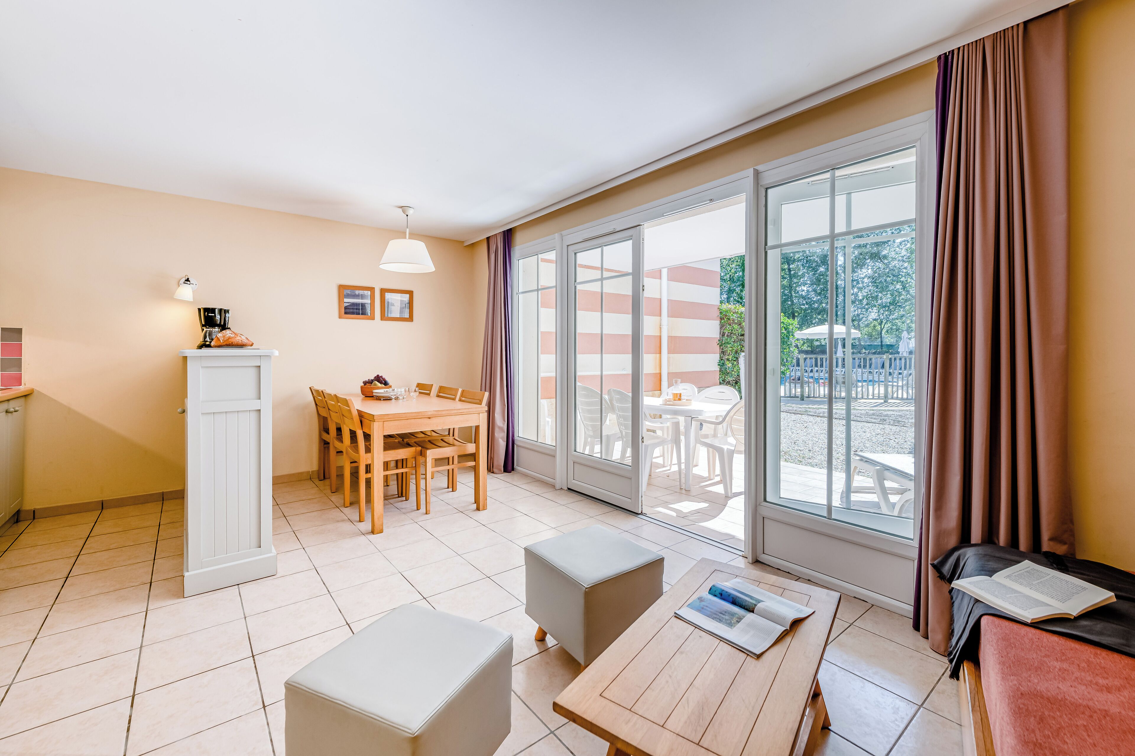 Apartment 6 people - 1 bedroom + 1 sleeping albove - Terrace or balcony - Pool view | Living area | 75-cm flat-screen TV with satellite channels, table football, ping pong