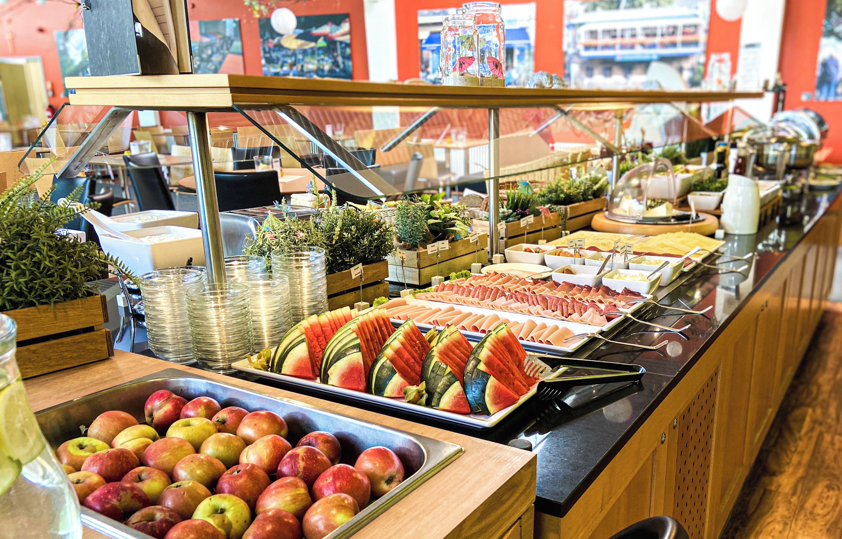 Daily buffet breakfast (EUR 16 per person)