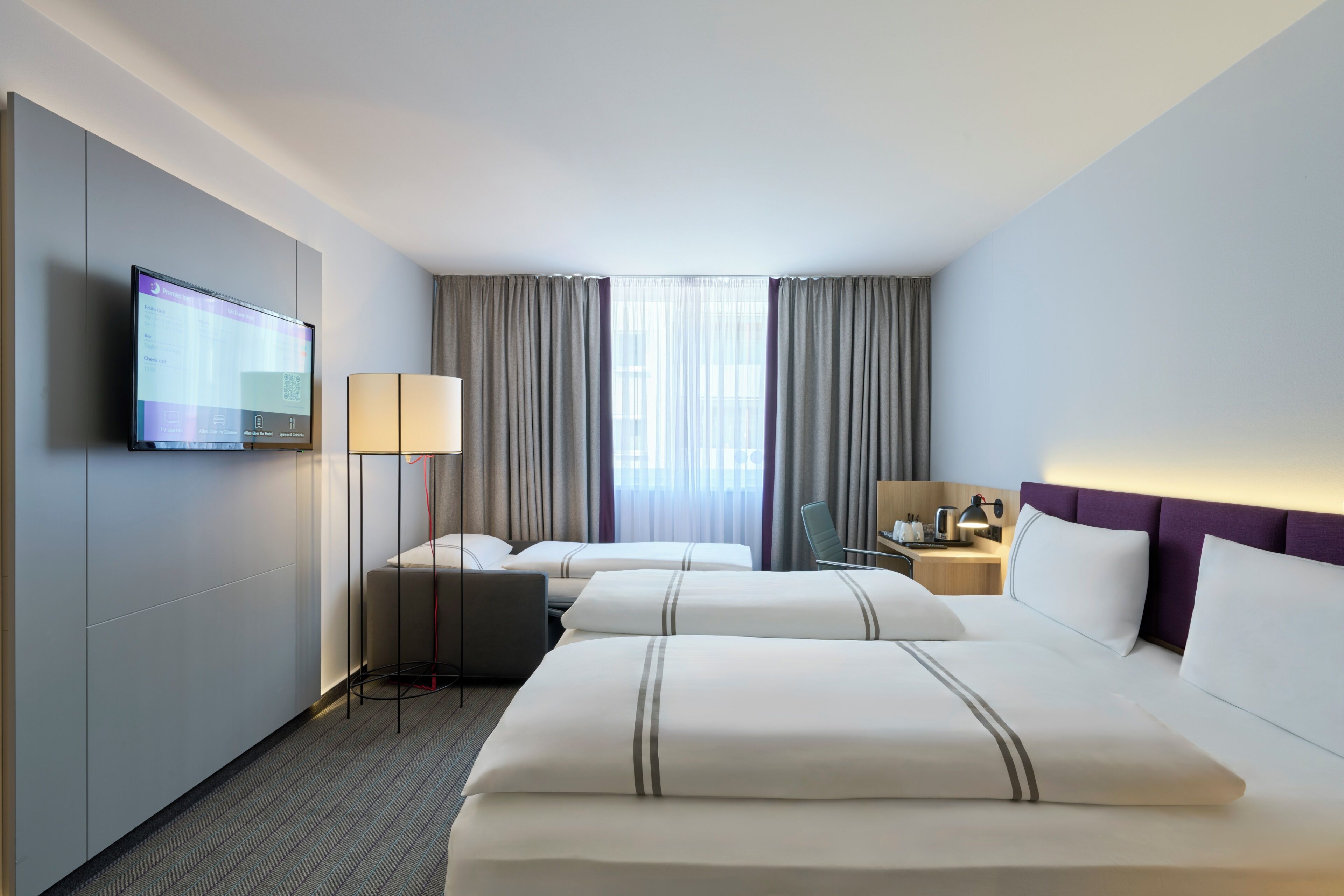 Standard Triple Room | Hypo-allergenic bedding, in-room safe, desk, blackout drapes