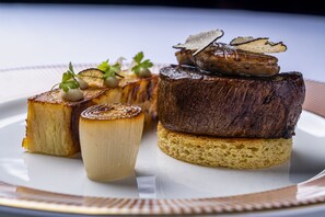 3 restaurants, breakfast, lunch, dinner served; French cuisine  - The Merchant Hotel (Belfast)