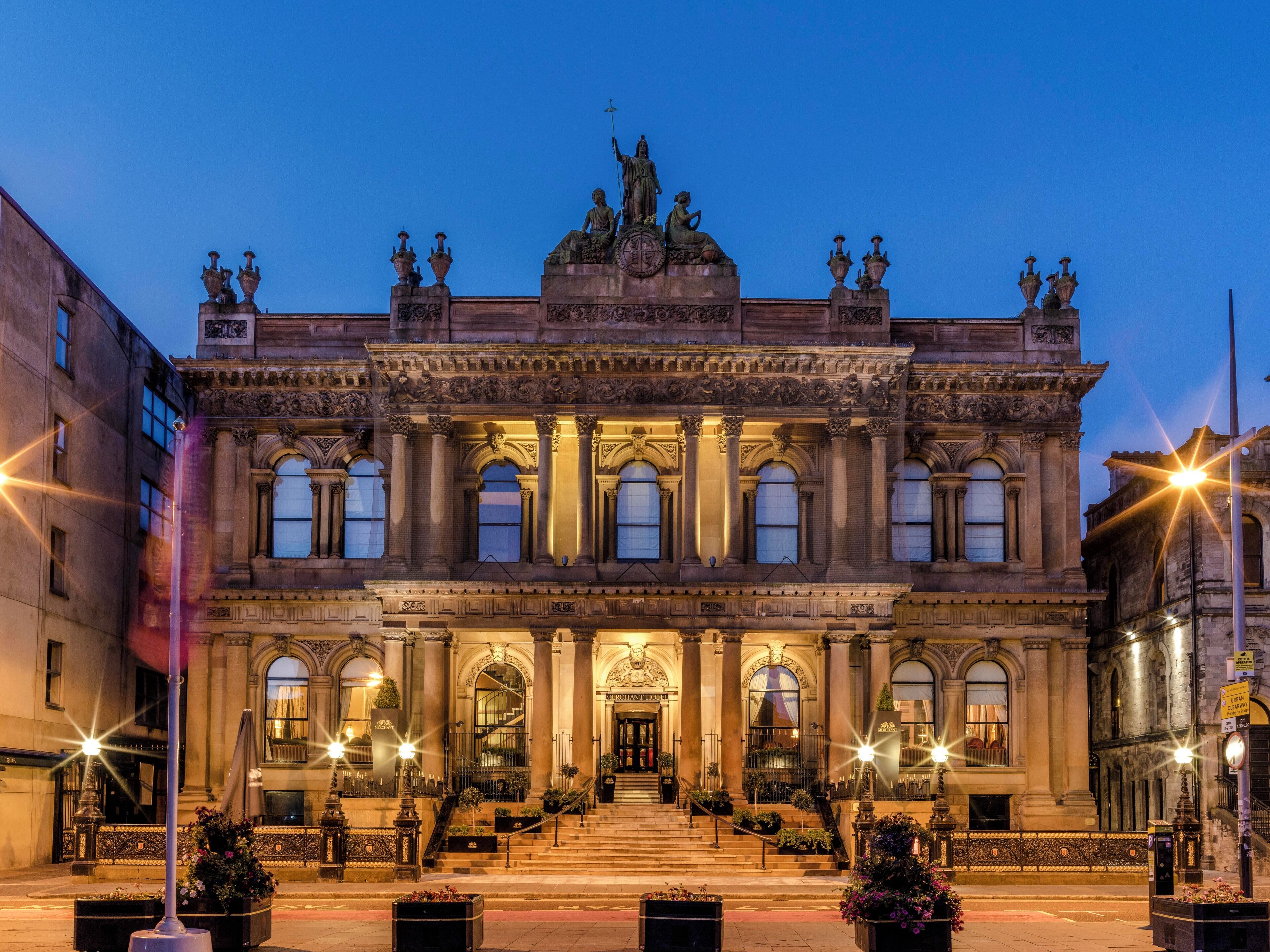 المنشأة من الخارج