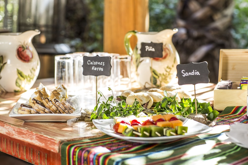 Hotel Santa Cruz Plaza by null