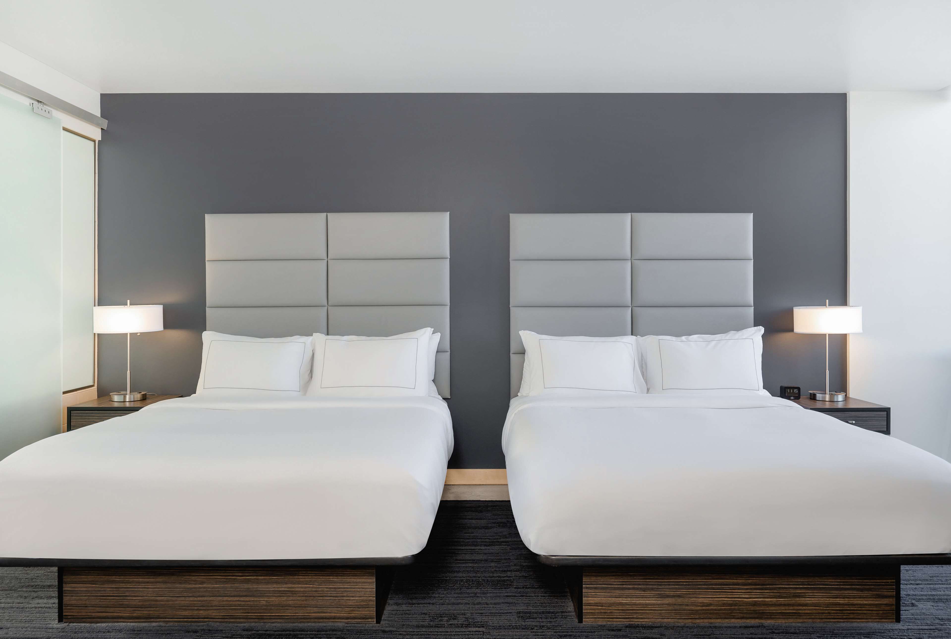 premium bedding, pillow-top beds, in-room safe, desk