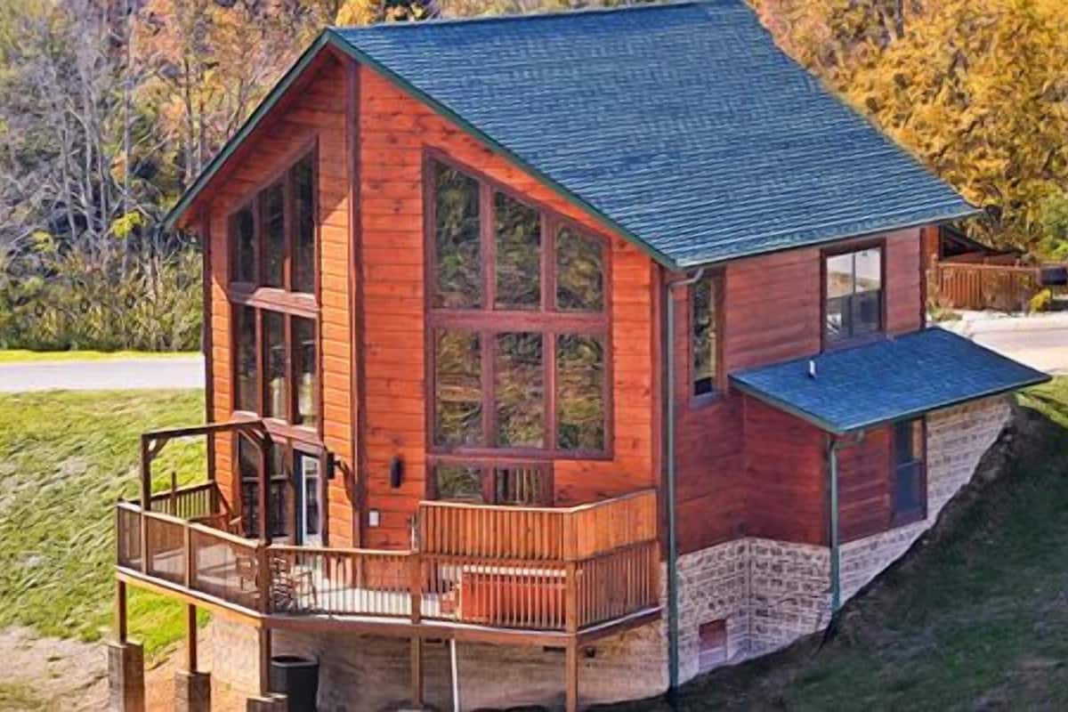 Premier huisje, 2 slaapkamers, hot tub, uitzicht op vallei (Sleeps up to 8) | Een strijkplank/strijkijzer, babybedden, wifi, beddengoed