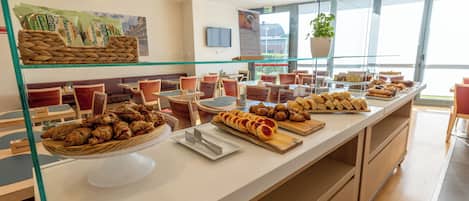 Daily buffet breakfast (EUR 10 per person)