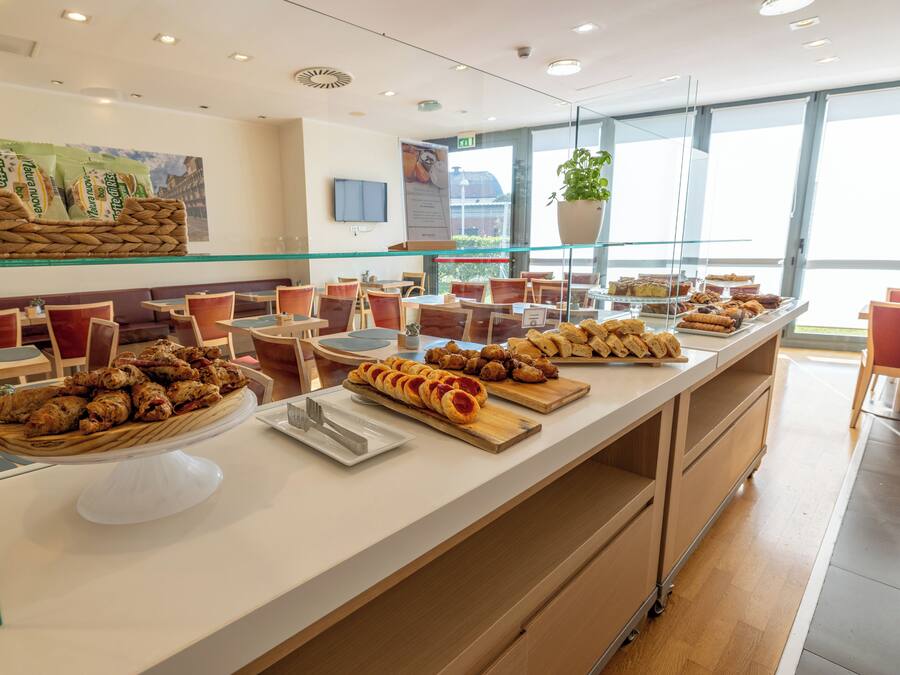 Daily buffet breakfast (EUR 10 per person)