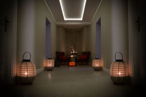 Behandlungsräume für Paare, Sauna, Whirlpool, Dampfbad