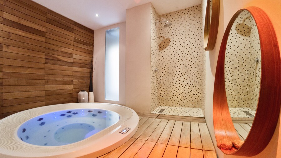 Hotel Touring Wellness & Beauty