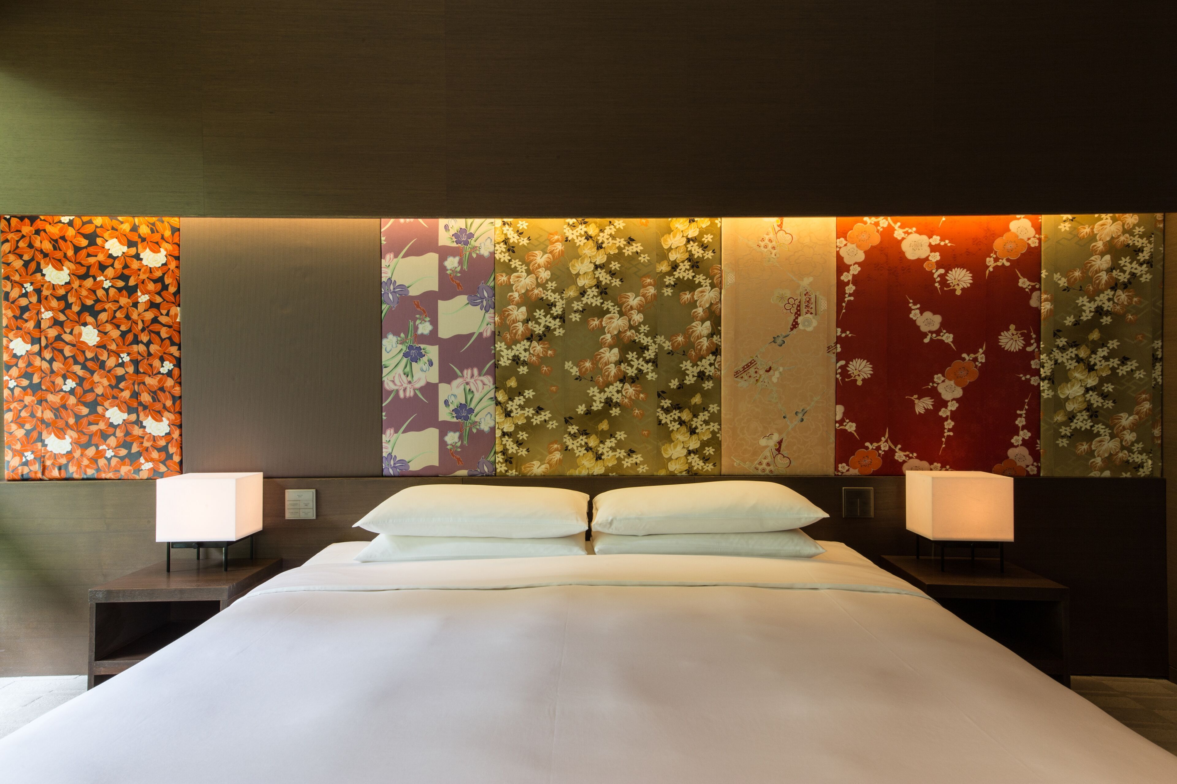 Minibar, safe på rommet, skrivebord og blendingsgardiner