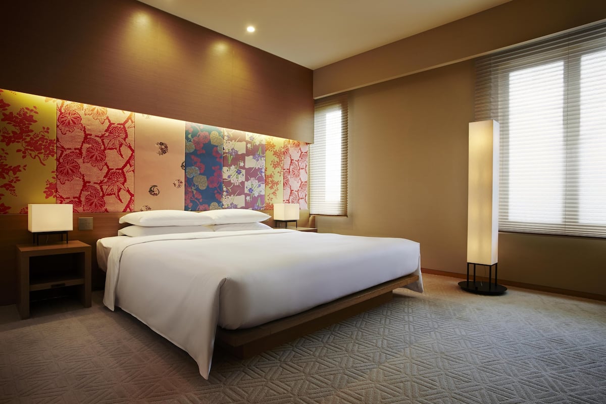 Chambre, 1 très grand lit