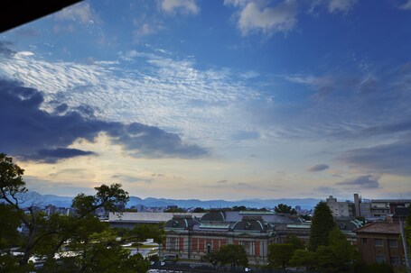Hyatt Regency Kyoto - Image 4