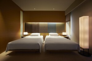 Minibar, in-room safe, desk, blackout curtains