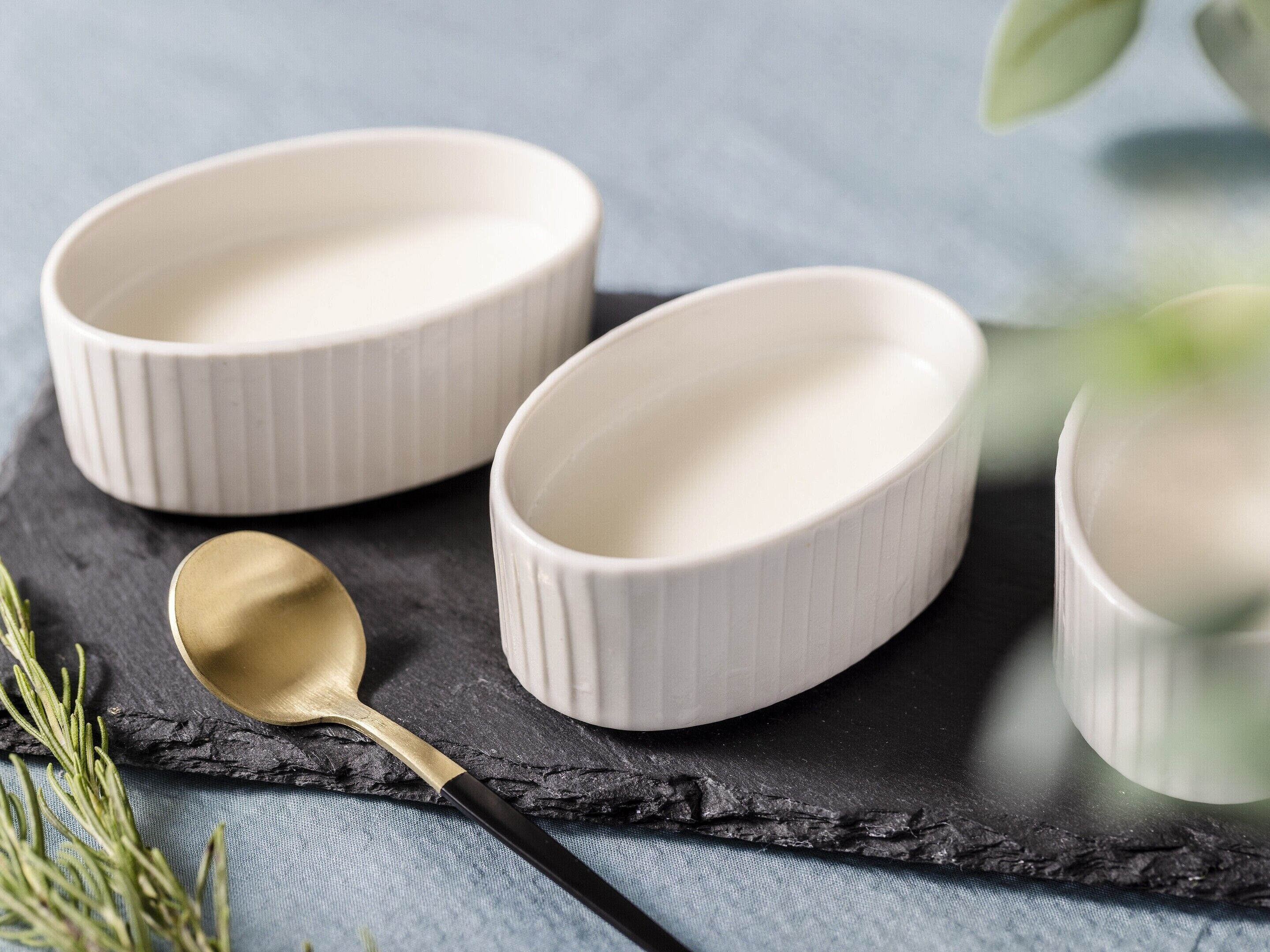 daily buffet breakfast (jpy 1980 per person)