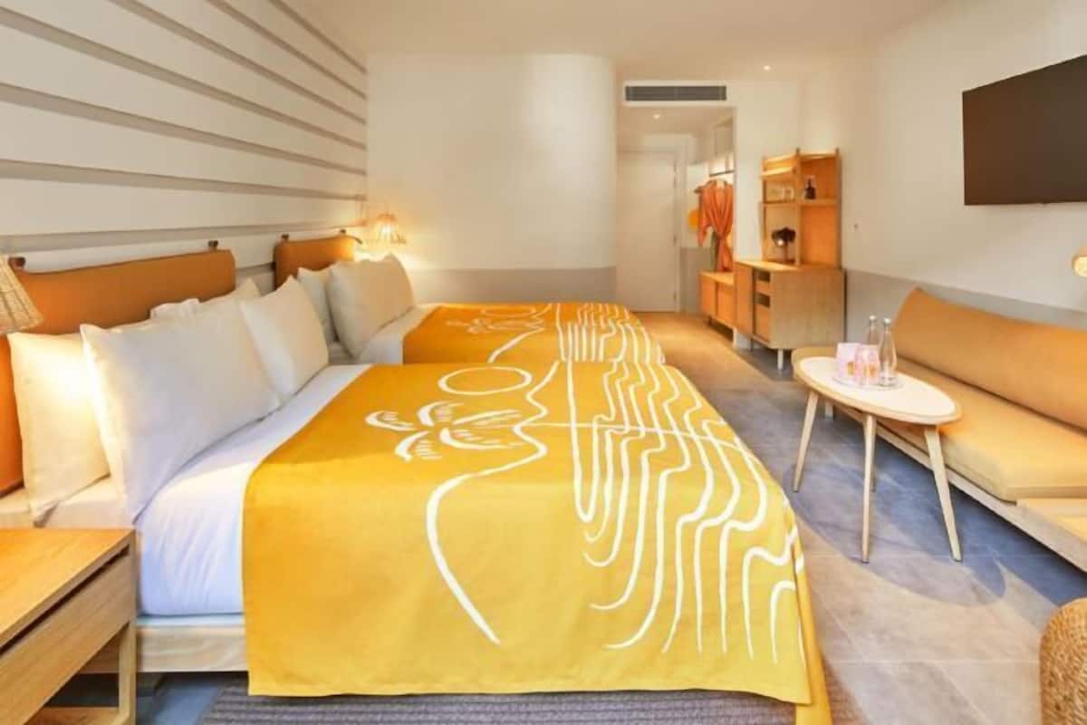 Down duvets, blackout curtains, free WiFi, bed sheets